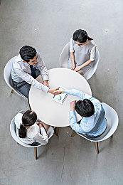 《赛博朋克2077》升级之后PS4实体盘版本彻底崩坏